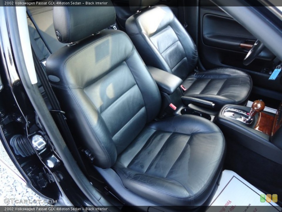 Black Interior Photo for the 2002 Volkswagen Passat GLX 4Motion Sedan #57645871