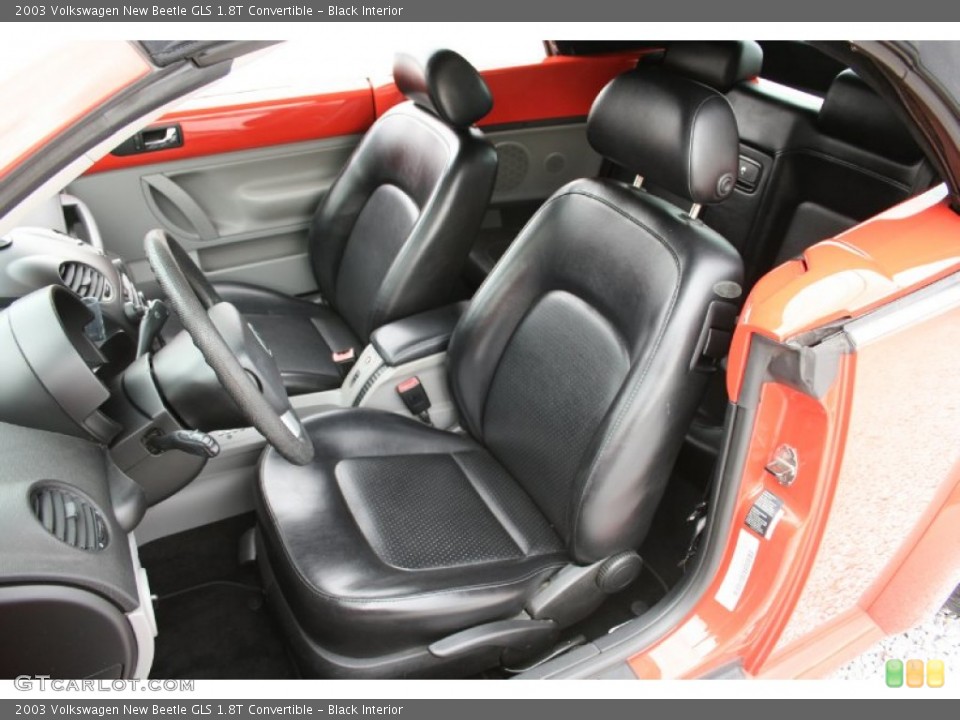 Black Interior Photo for the 2003 Volkswagen New Beetle GLS 1.8T Convertible #57646012