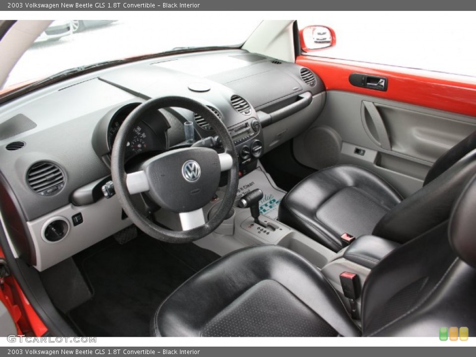 Black Interior Photo for the 2003 Volkswagen New Beetle GLS 1.8T Convertible #57646033