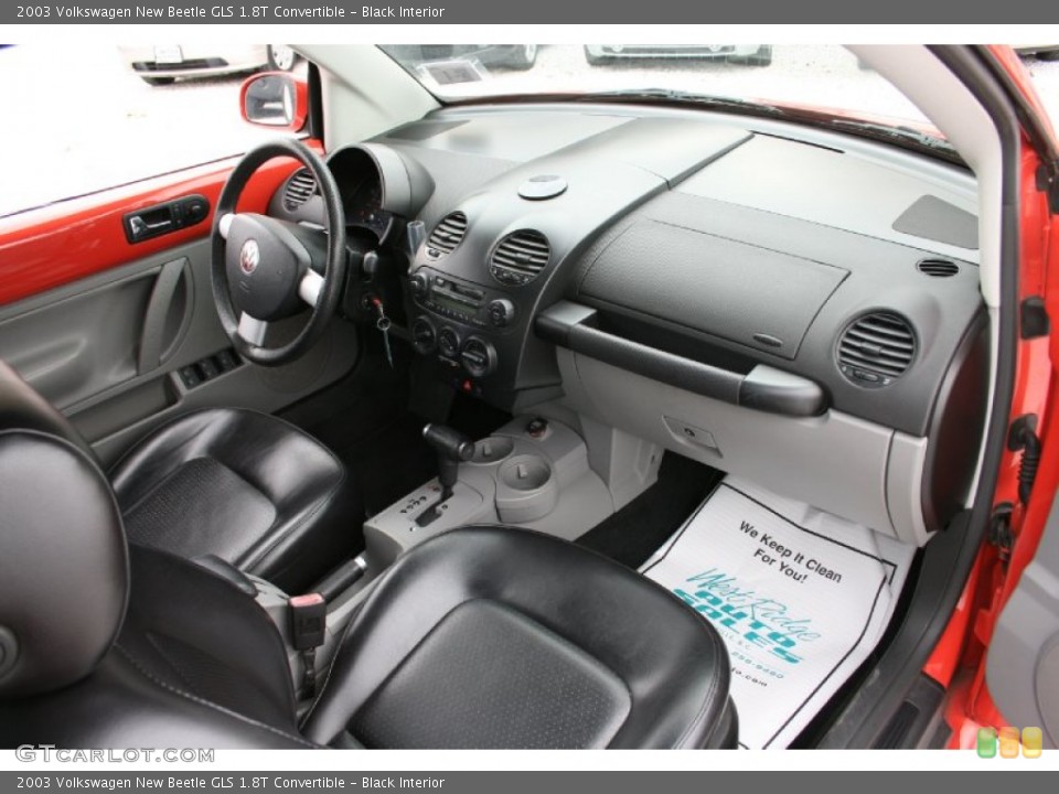 Black Interior Photo for the 2003 Volkswagen New Beetle GLS 1.8T Convertible #57646096