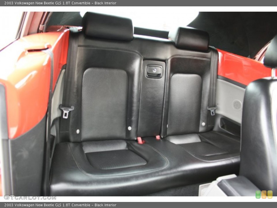 Black Interior Photo for the 2003 Volkswagen New Beetle GLS 1.8T Convertible #57646114