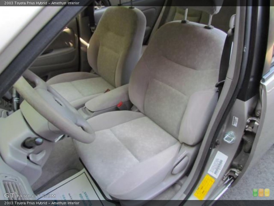 Amethyst Interior Photo for the 2003 Toyota Prius Hybrid #57646579