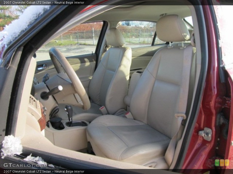 Neutral Beige Interior Photo for the 2007 Chevrolet Cobalt LTZ Sedan #57657244