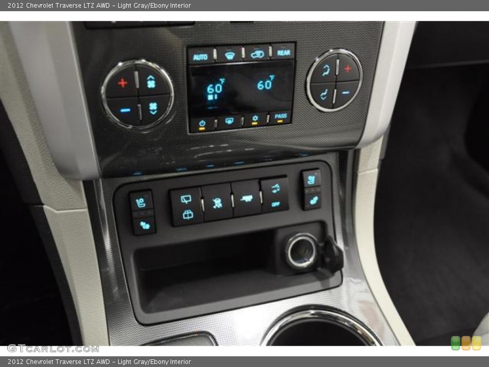 Light Gray/Ebony Interior Controls for the 2012 Chevrolet Traverse LTZ AWD #57689180
