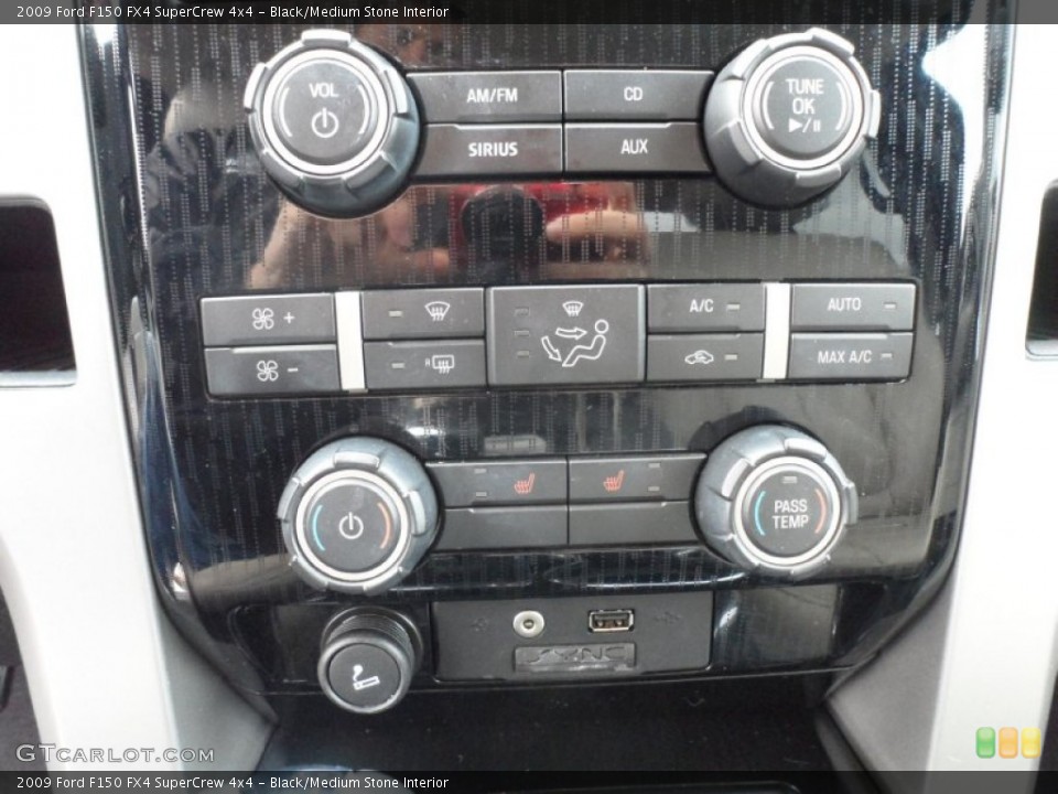 Black/Medium Stone Interior Controls for the 2009 Ford F150 FX4 SuperCrew 4x4 #57723753