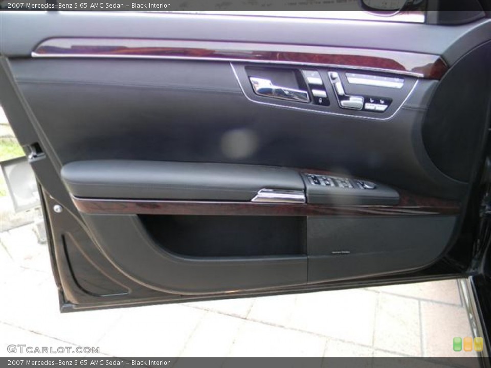 Black Interior Door Panel for the 2007 Mercedes-Benz S 65 AMG Sedan #57725630