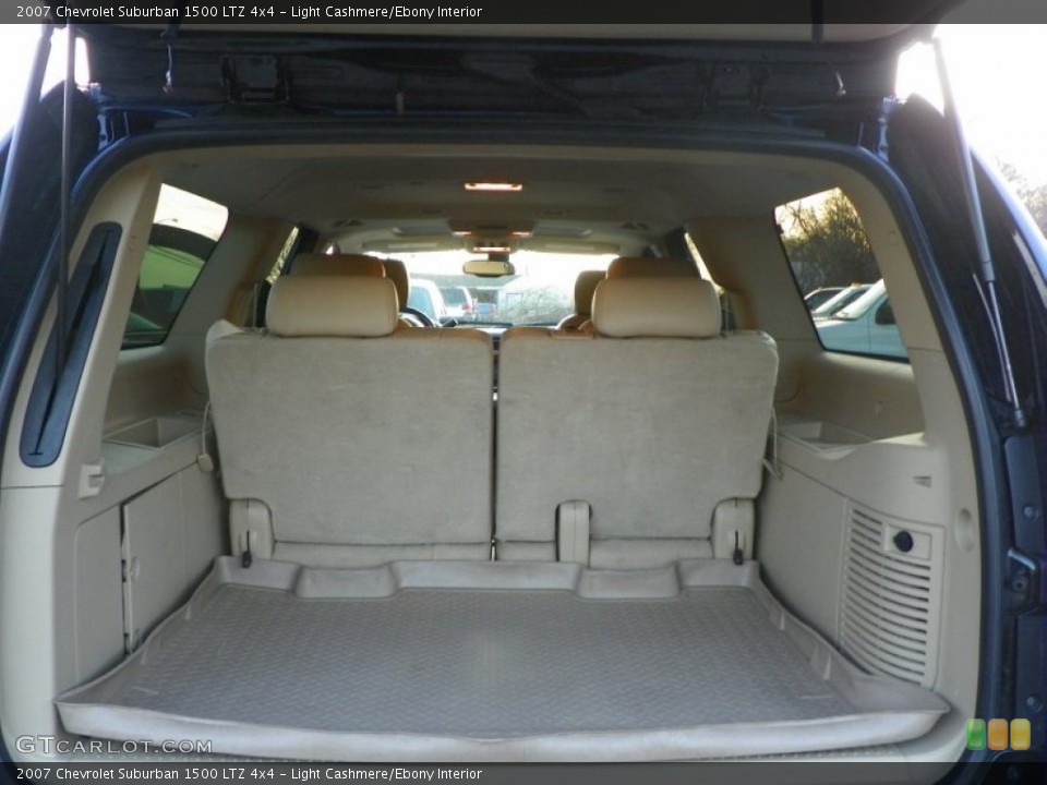 Light Cashmere/Ebony Interior Trunk for the 2007 Chevrolet Suburban 1500 LTZ 4x4 #57736700