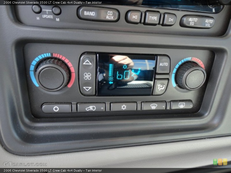 Tan Interior Controls for the 2006 Chevrolet Silverado 3500 LT Crew Cab 4x4 Dually #57746248
