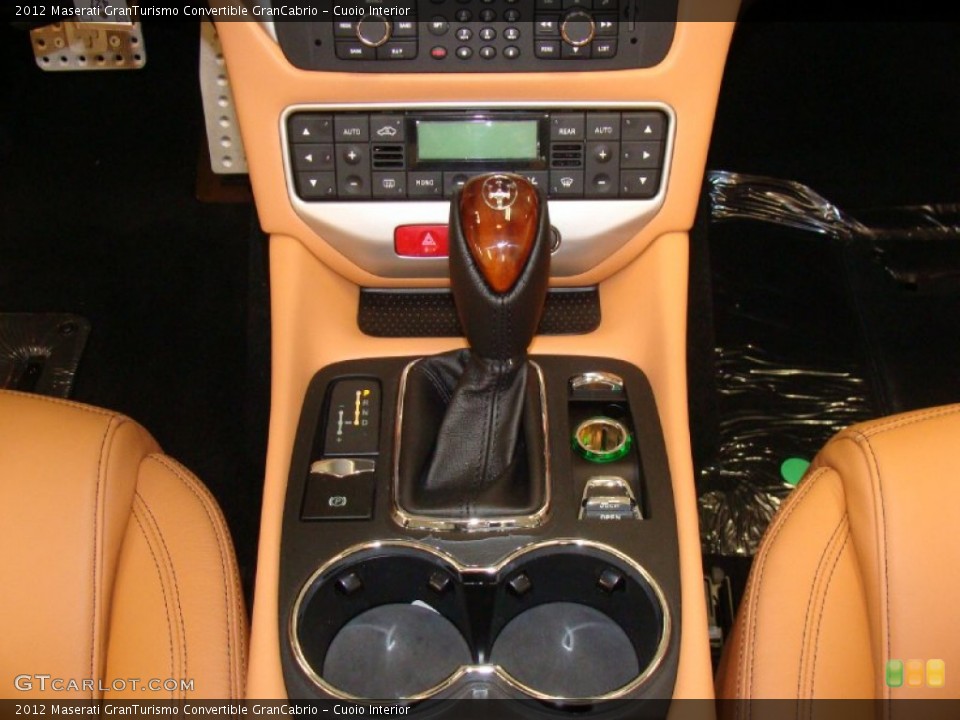 Cuoio Interior Transmission for the 2012 Maserati GranTurismo Convertible GranCabrio #57772953