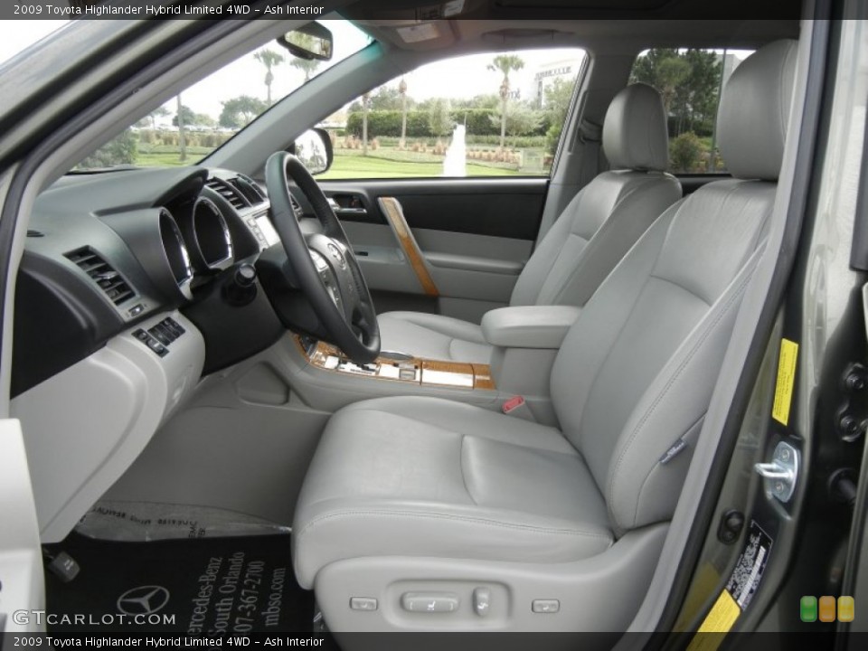 Ash Interior Photo for the 2009 Toyota Highlander Hybrid Limited 4WD #57776718