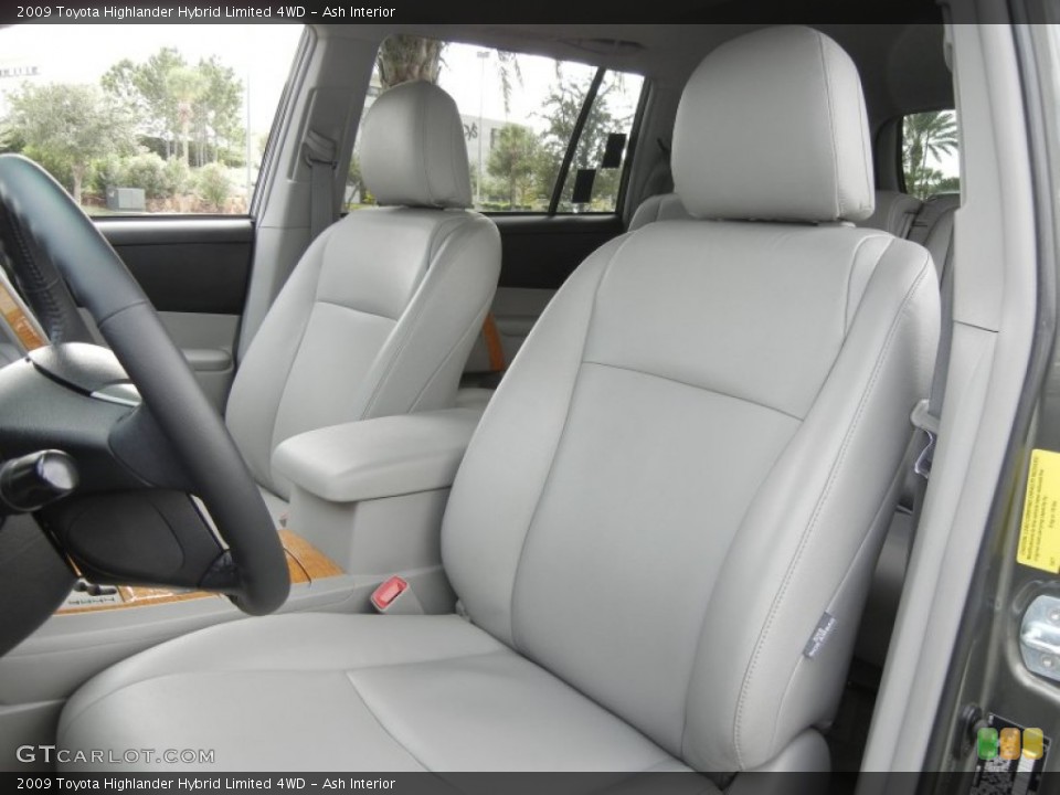 Ash Interior Photo for the 2009 Toyota Highlander Hybrid Limited 4WD #57776724