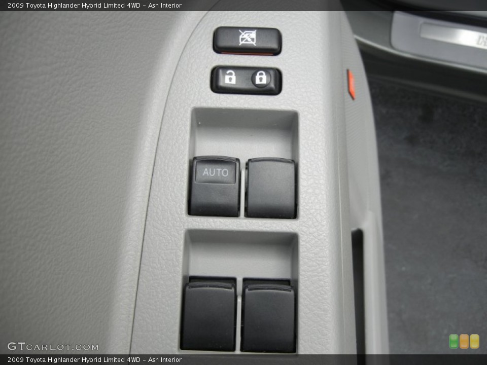 Ash Interior Controls for the 2009 Toyota Highlander Hybrid Limited 4WD #57776736