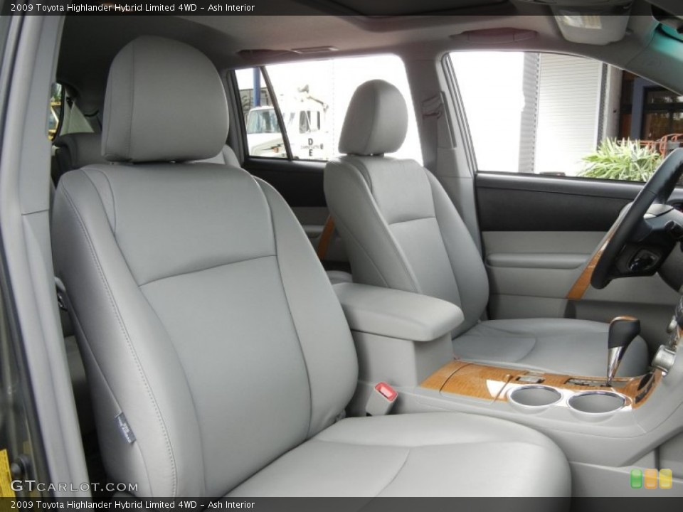 Ash Interior Photo for the 2009 Toyota Highlander Hybrid Limited 4WD #57776763