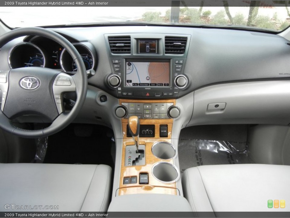 Ash Interior Dashboard for the 2009 Toyota Highlander Hybrid Limited 4WD #57776775