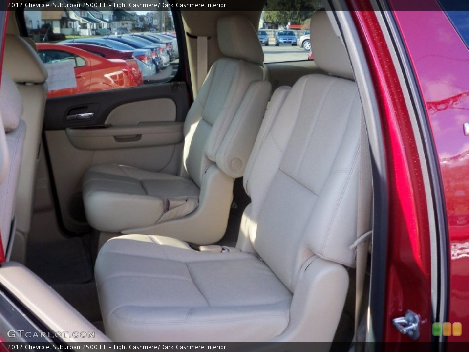 Light Cashmere/Dark Cashmere Interior Photo for the 2012 Chevrolet Suburban 2500 LT #57813110