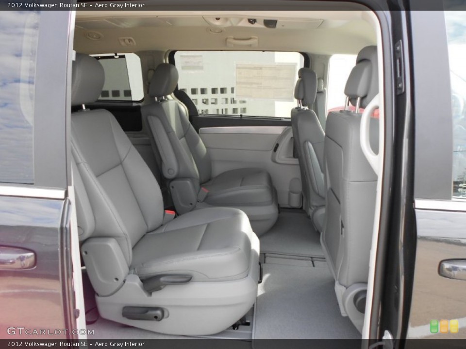 Aero Gray Interior Photo for the 2012 Volkswagen Routan SE #57836873