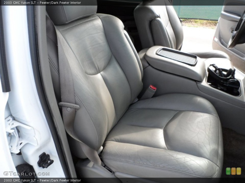 Pewter/Dark Pewter Interior Photo for the 2003 GMC Yukon SLT #57870914