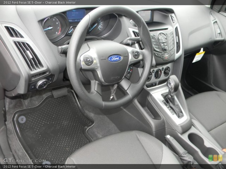 Charcoal Black Interior Photo for the 2012 Ford Focus SE 5-Door #57884845
