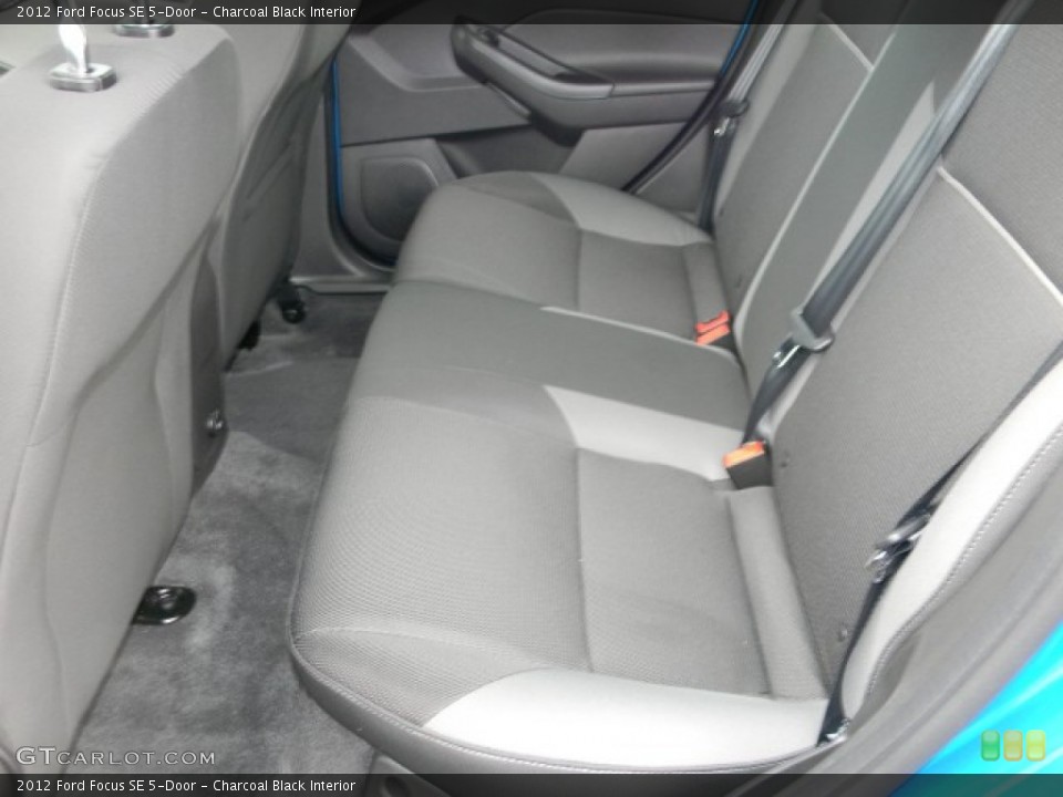 Charcoal Black Interior Photo for the 2012 Ford Focus SE 5-Door #57884861