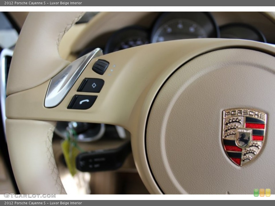 Luxor Beige Interior Controls for the 2012 Porsche Cayenne S #57891441
