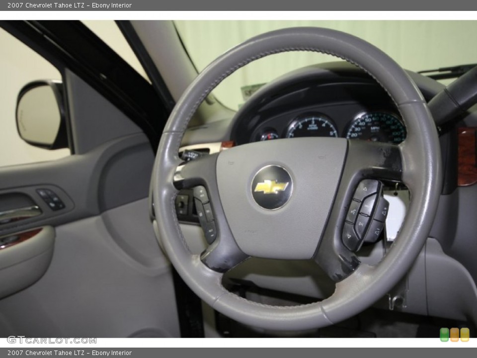 Ebony Interior Steering Wheel for the 2007 Chevrolet Tahoe LTZ #57928526
