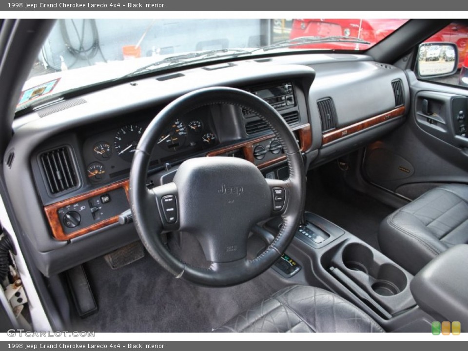 Black Interior Photo for the 1998 Jeep Grand Cherokee Laredo 4x4 #57936456