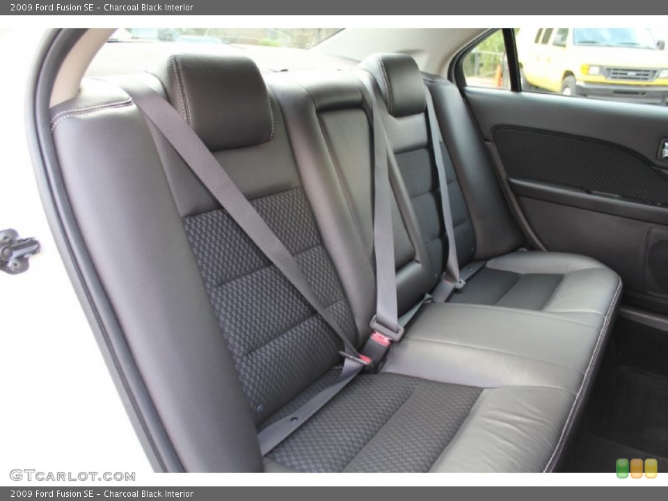 Charcoal Black Interior Photo for the 2009 Ford Fusion SE #57948032