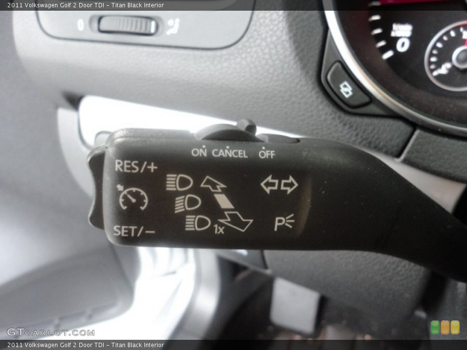 Titan Black Interior Controls for the 2011 Volkswagen Golf 2 Door TDI #57959755