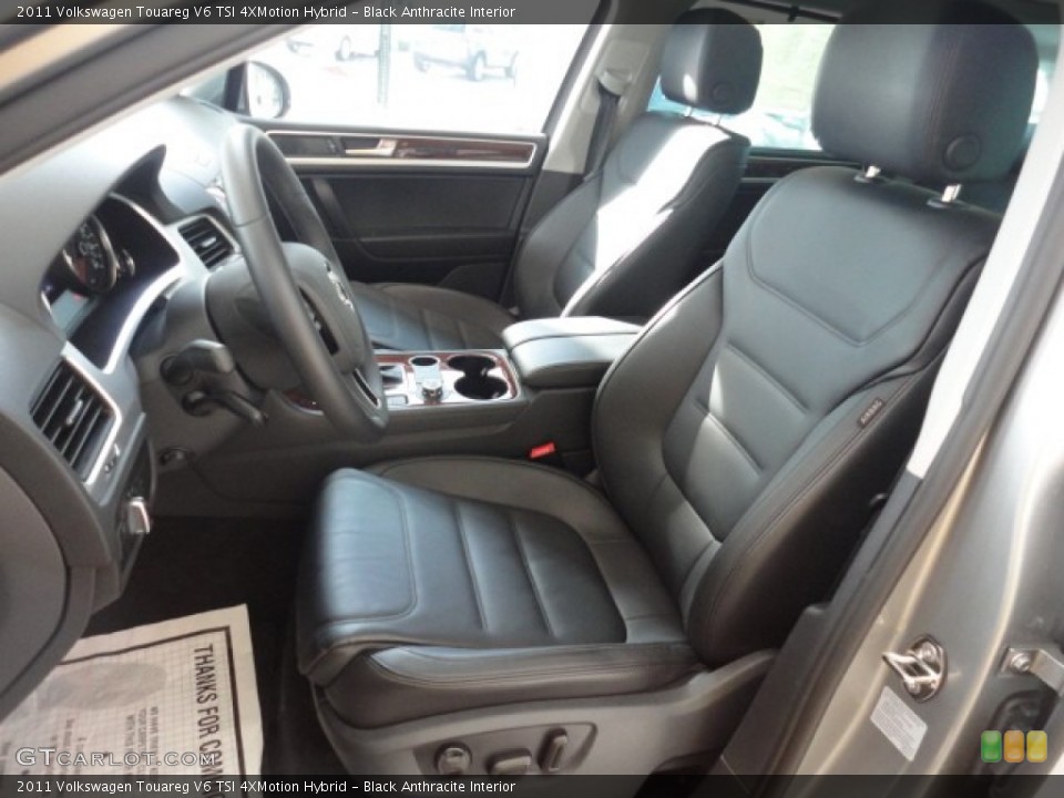 Black Anthracite Interior Photo for the 2011 Volkswagen Touareg V6 TSI 4XMotion Hybrid #57962324