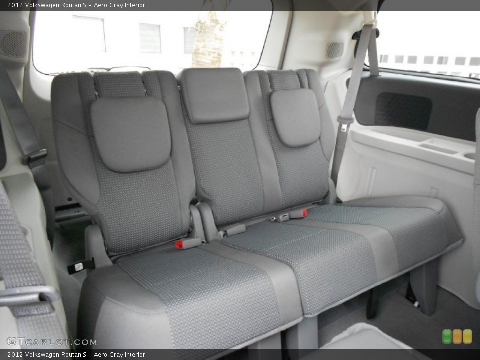Aero Gray Interior Photo for the 2012 Volkswagen Routan S #57990656