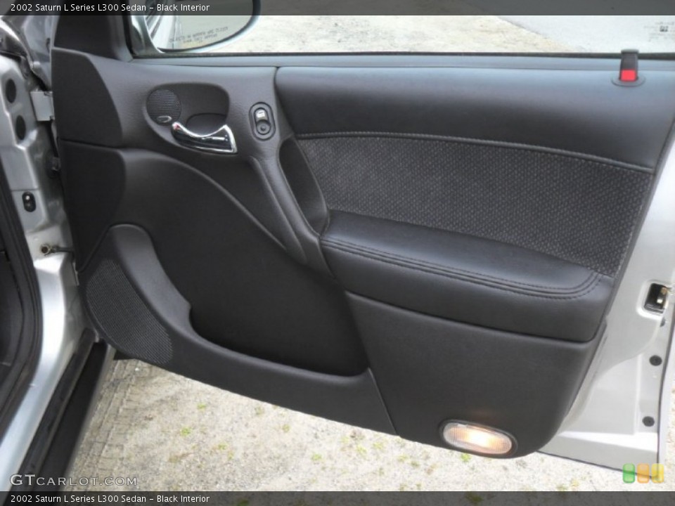 Black Interior Door Panel for the 2002 Saturn L Series L300 Sedan #58009400