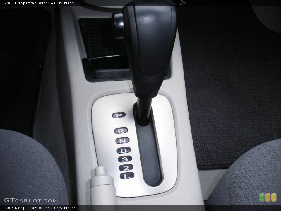 Gray Interior Transmission for the 2005 Kia Spectra 5 Wagon #58020272