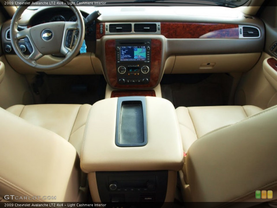 Light Cashmere Interior Dashboard for the 2009 Chevrolet Avalanche LTZ 4x4 #58023113