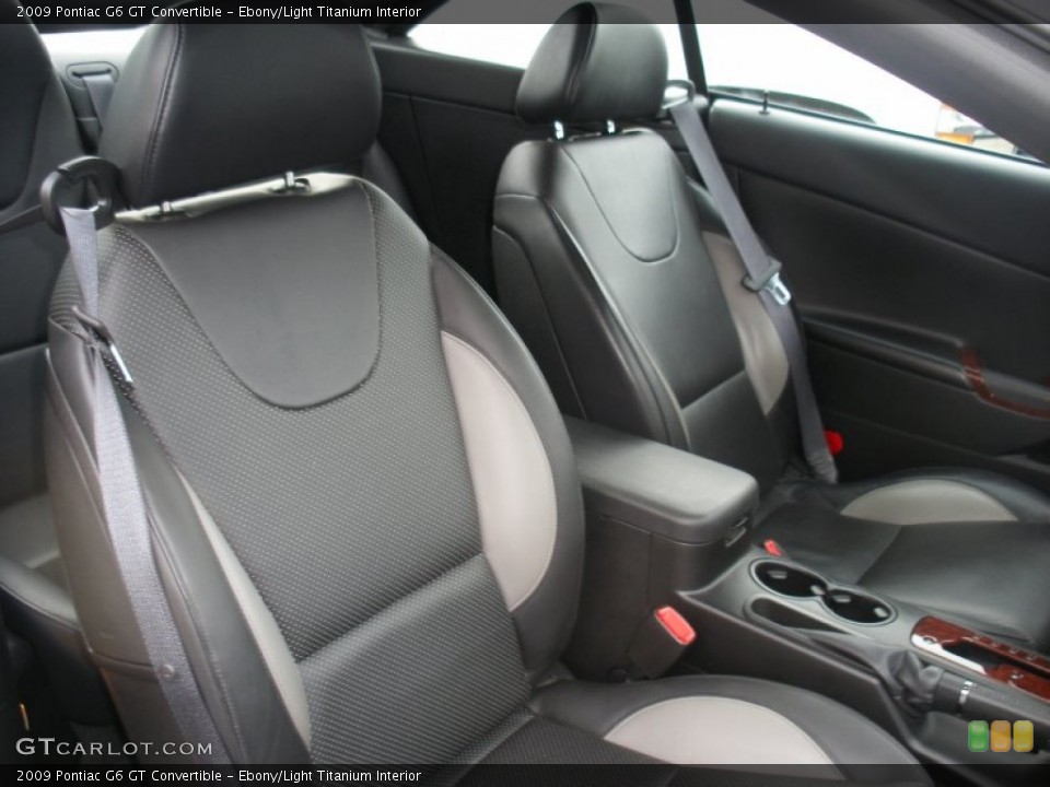 Ebony/Light Titanium Interior Photo for the 2009 Pontiac G6 GT Convertible #58027667
