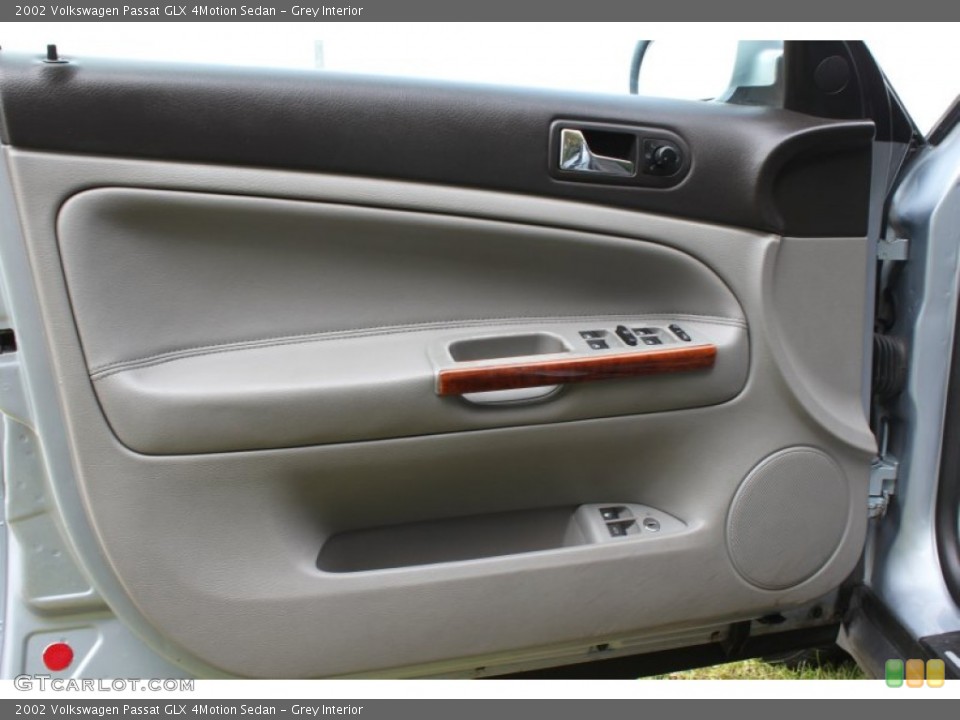 Grey Interior Door Panel for the 2002 Volkswagen Passat GLX 4Motion Sedan #58035845