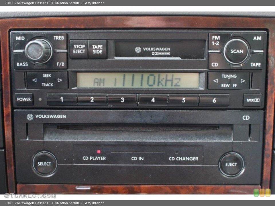 Grey Interior Audio System for the 2002 Volkswagen Passat GLX 4Motion Sedan #58035977