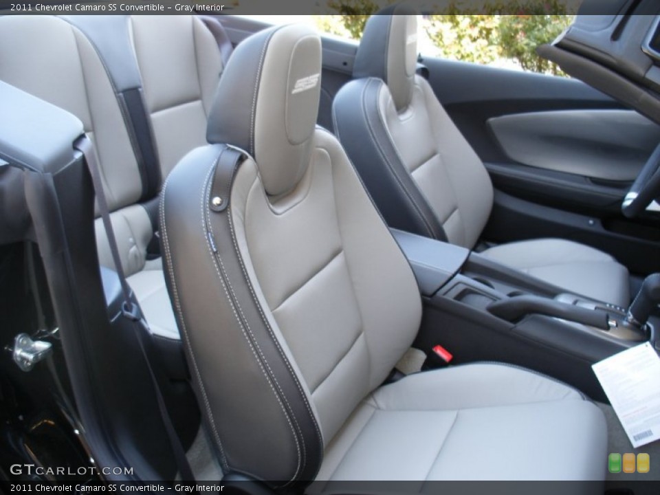 Gray Interior Photo for the 2011 Chevrolet Camaro SS Convertible #58053934
