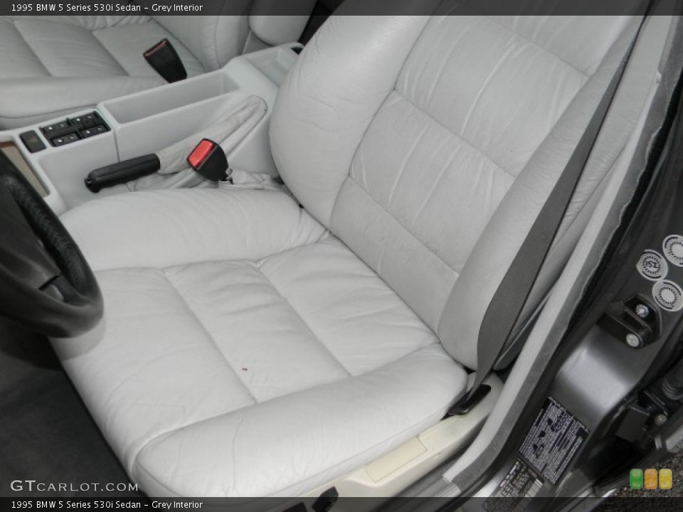 Grey Interior Photo for the 1995 BMW 5 Series 530i Sedan #58063363
