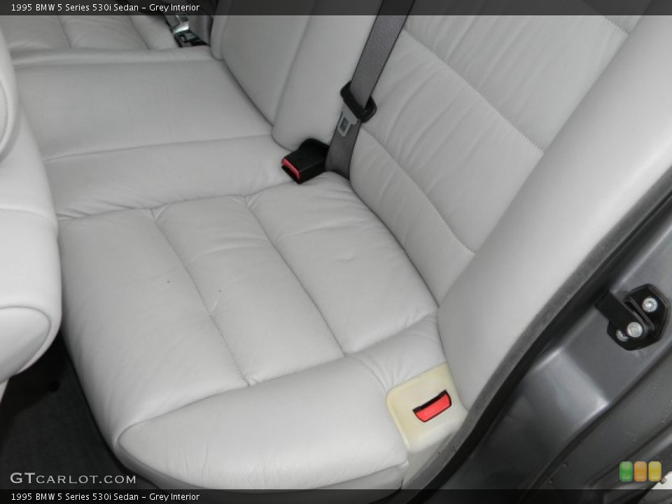 Grey Interior Photo for the 1995 BMW 5 Series 530i Sedan #58063369