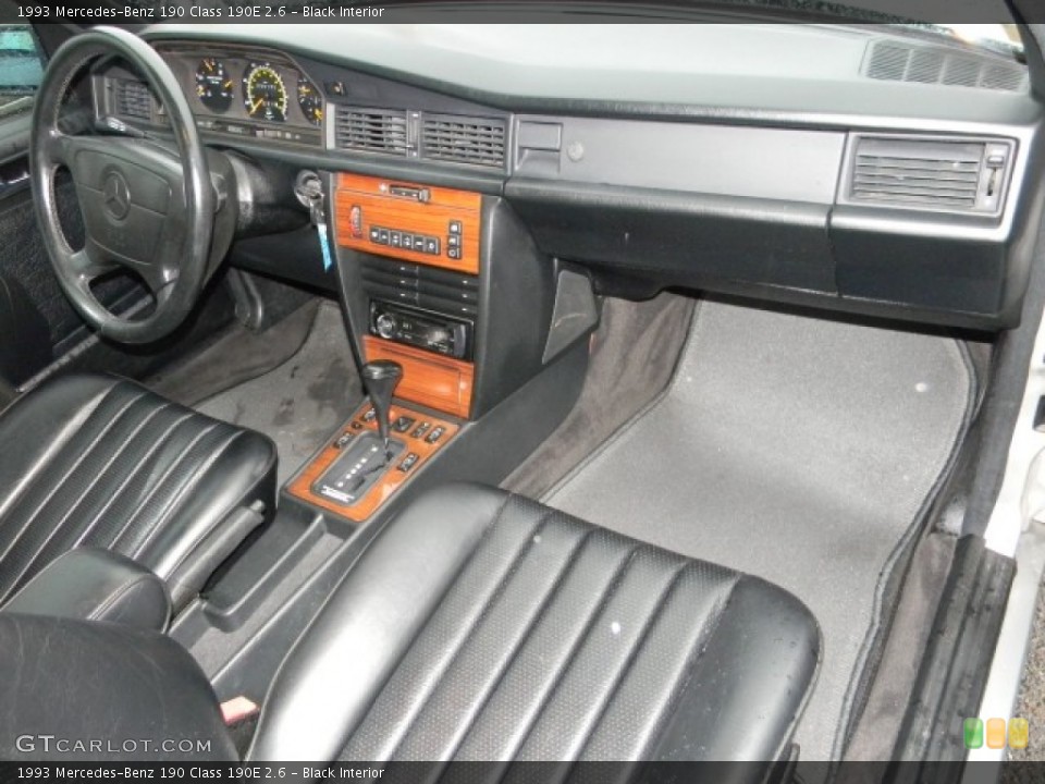Black Interior Photo for the 1993 Mercedes-Benz 190 Class 190E 2.6 #58063672