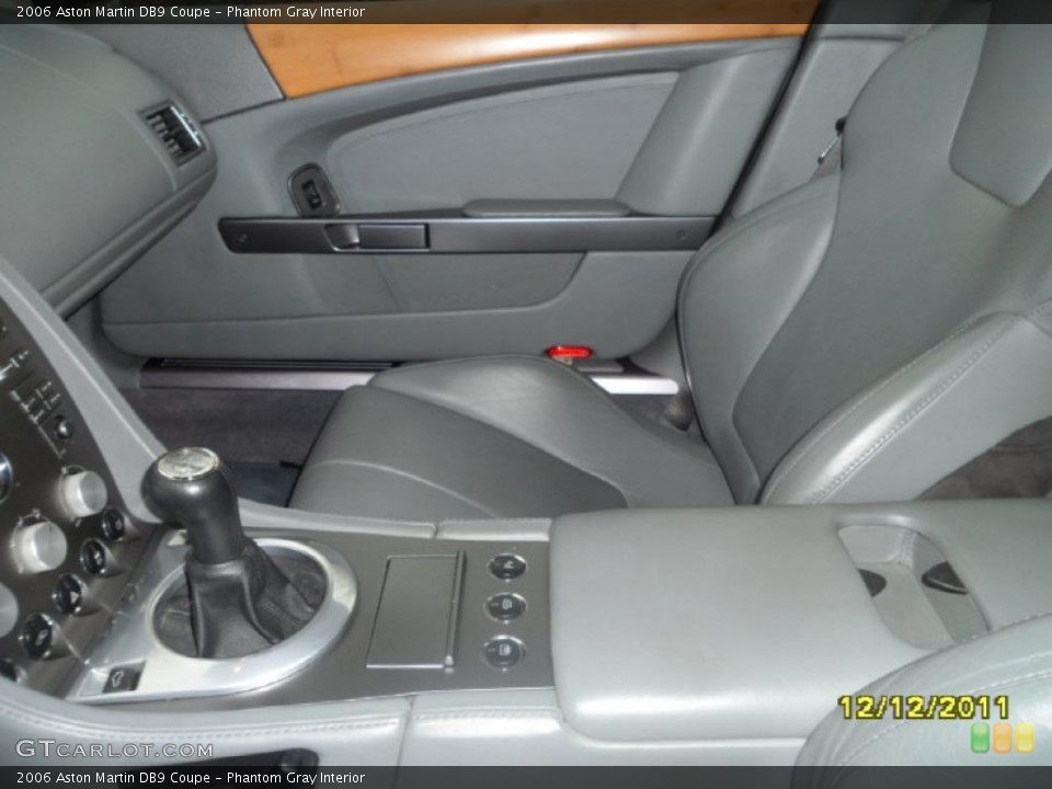 Phantom Gray Interior Photo for the 2006 Aston Martin DB9 Coupe #58096016