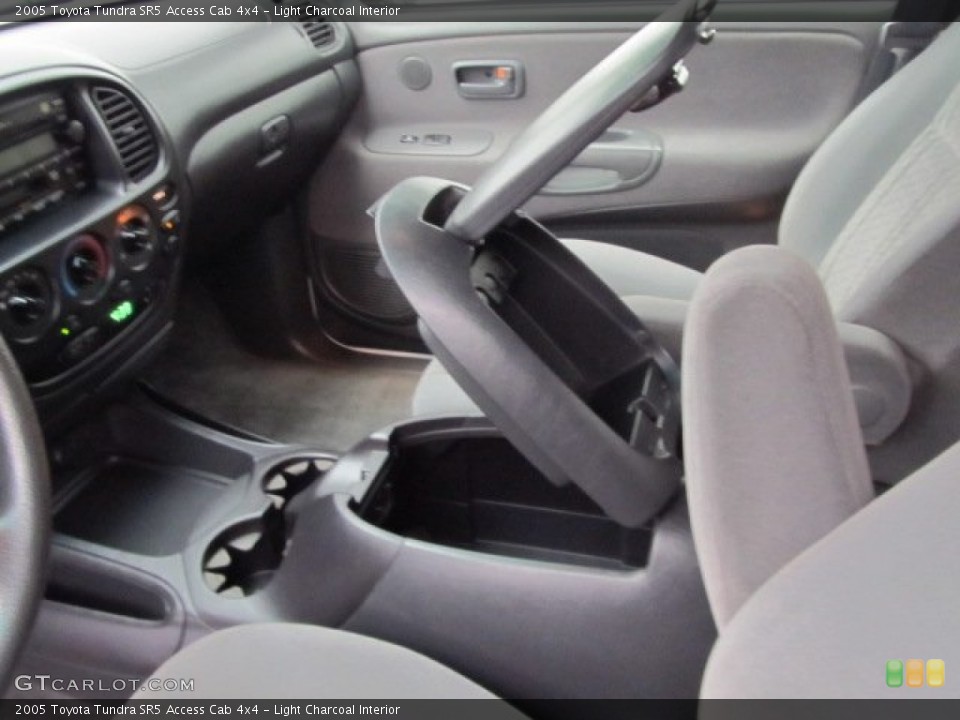 Light Charcoal 2005 Toyota Tundra Interiors