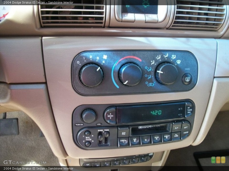 Sandstone Interior Controls for the 2004 Dodge Stratus ES Sedan #58098239