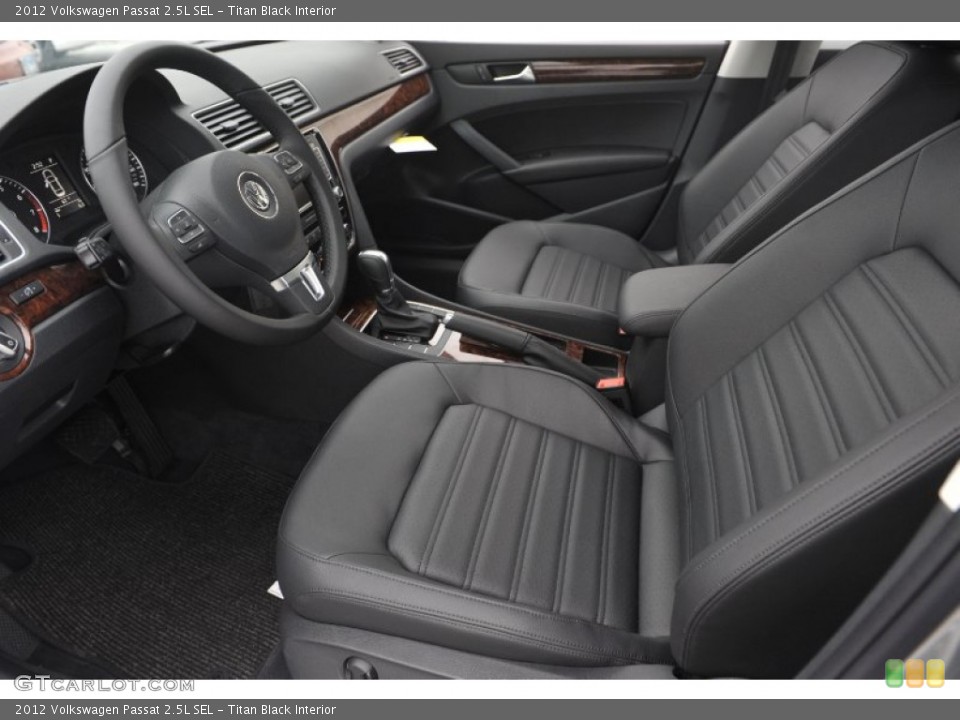 Titan Black Interior Photo for the 2012 Volkswagen Passat 2.5L SEL #58111175
