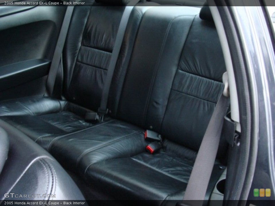 Black Interior Photo for the 2005 Honda Accord EX-L Coupe #58114412