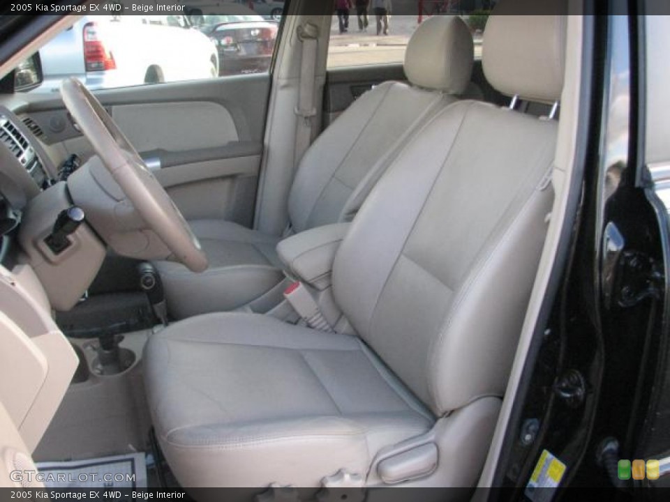 Beige Interior Photo for the 2005 Kia Sportage EX 4WD #58130276