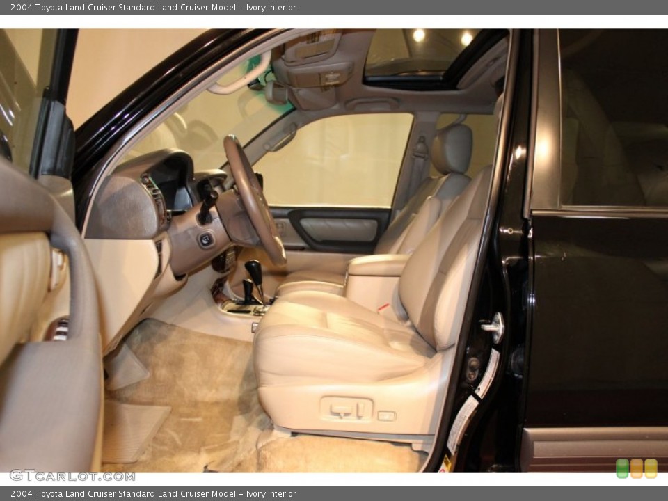 Ivory Interior Photo for the 2004 Toyota Land Cruiser  #58140788