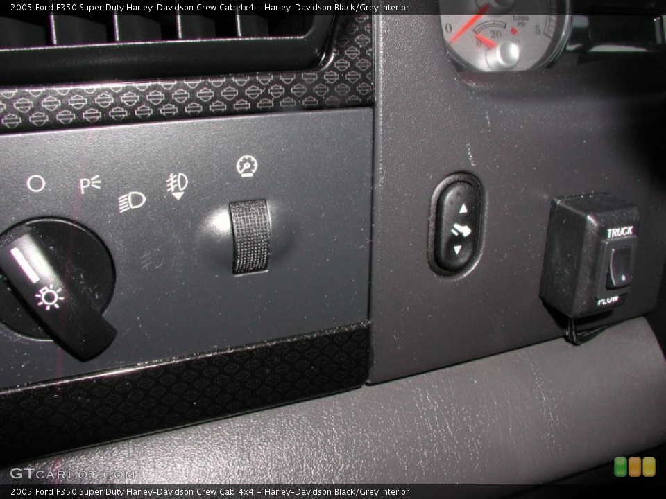 Harley-Davidson Black/Grey Interior Controls for the 2005 Ford F350 Super Duty Harley-Davidson Crew Cab 4x4 #58168211