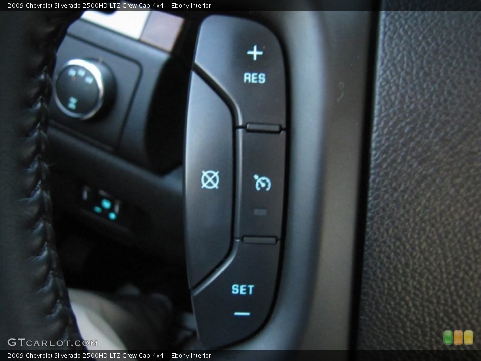 Ebony Interior Controls for the 2009 Chevrolet Silverado 2500HD LTZ Crew Cab 4x4 #58173132