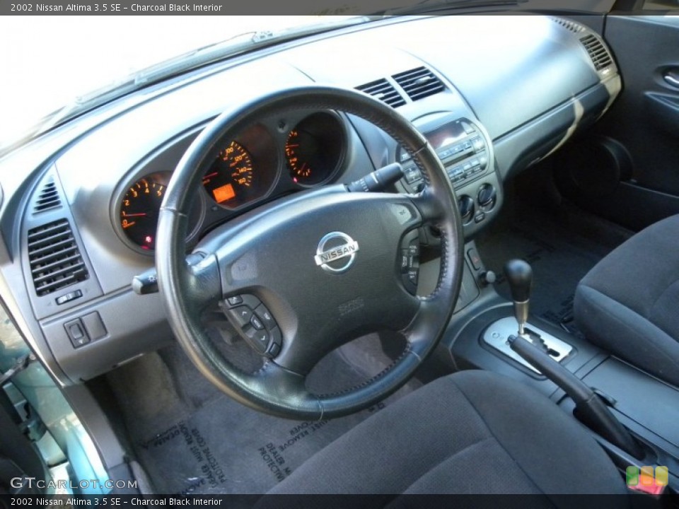 Charcoal Black 2002 Nissan Altima Interiors